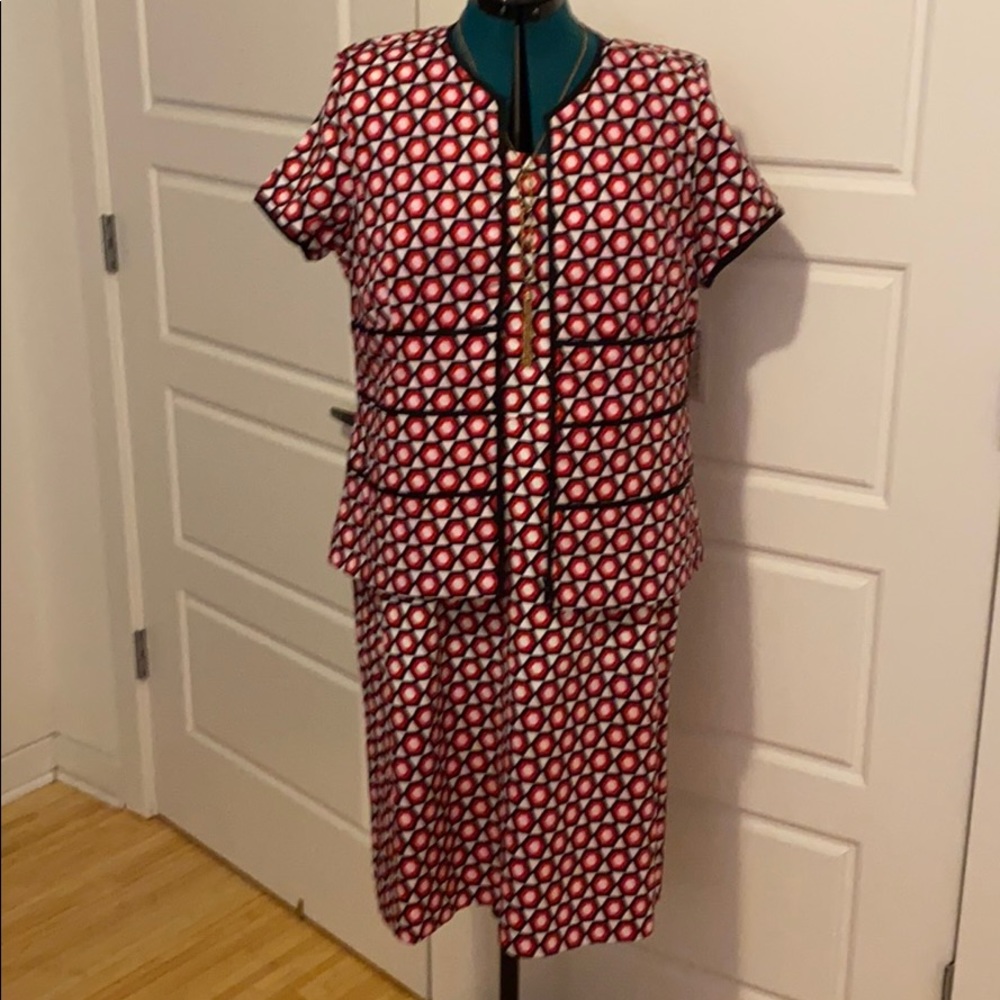 2-piece woman’s suit